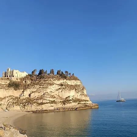 Stefanelli 2* Tropea