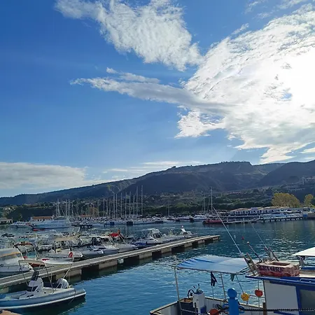Stefanelli Oda ve Kahvaltı Tropea